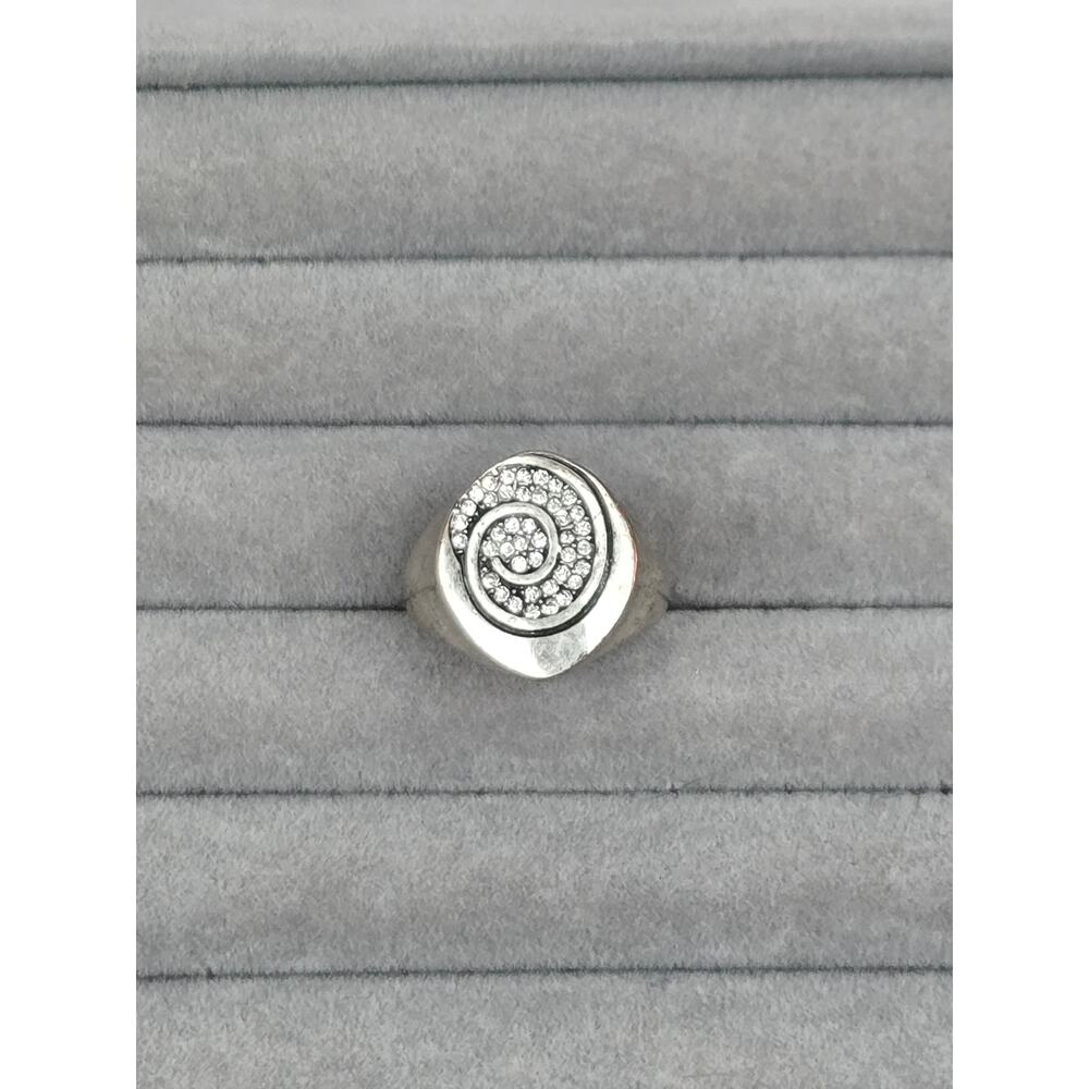 Premier Designs Ring Size 10 Silver Swirl Gemstones